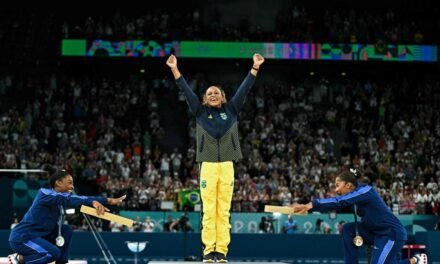 A sus pies, Rebeca Andrade