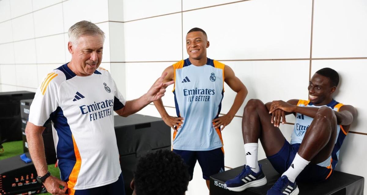 Mbappé celebra su primer día entrenando como jugador del Real Madrid