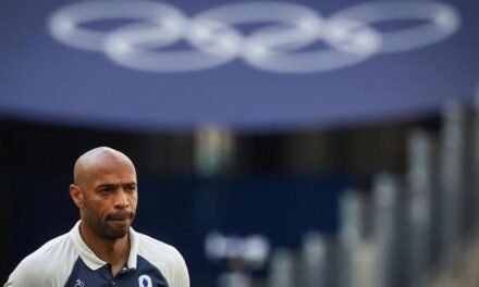 España, contra los “locos” de Thierry Henry