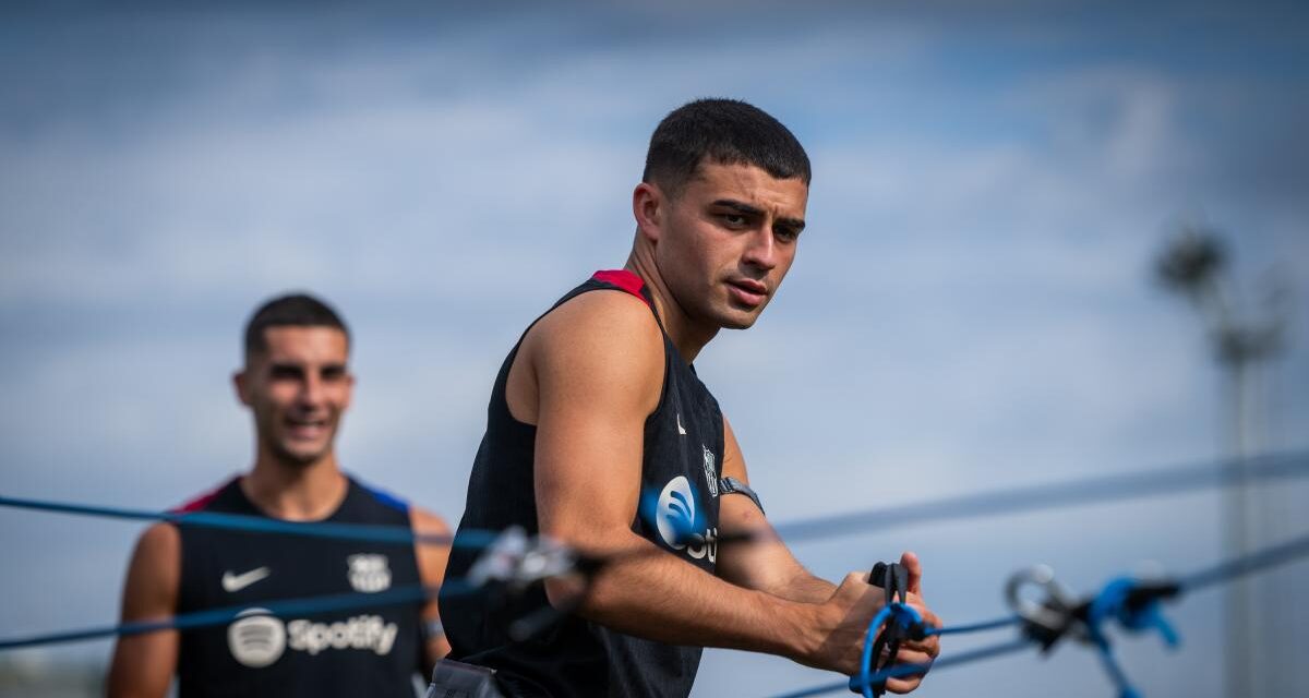 Pedri entrena con el grupo y apunta a Mestalla