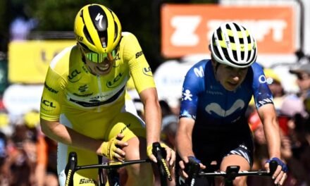 Caída de Vollering, que pierde casi dos minutos y cede el maillot amarillo