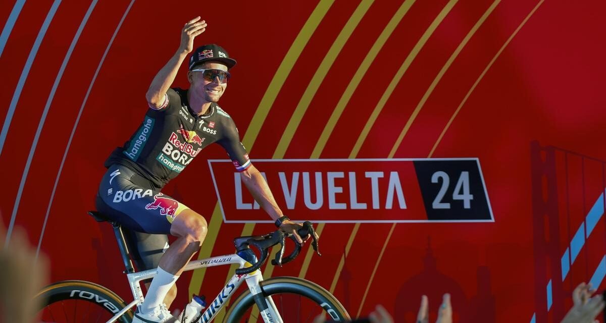 Landa, Mas y Rodríguez, un tridente contra un vacío de diez años