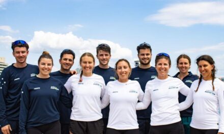 El Andoo Team Australia ha comenzado los entrenamientos en las aguas de Barcelona