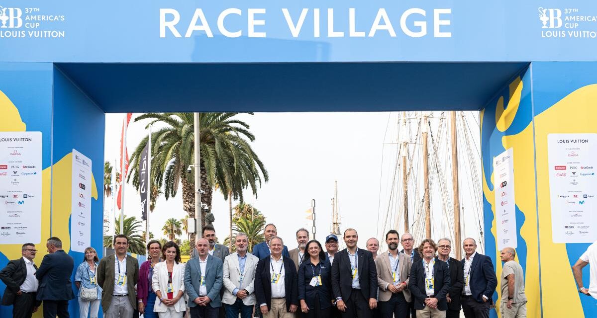 Las autoridades dan la bienvenida a la inauguración del Race Village oficial de la Louis Vuitton 37ª Copa del América