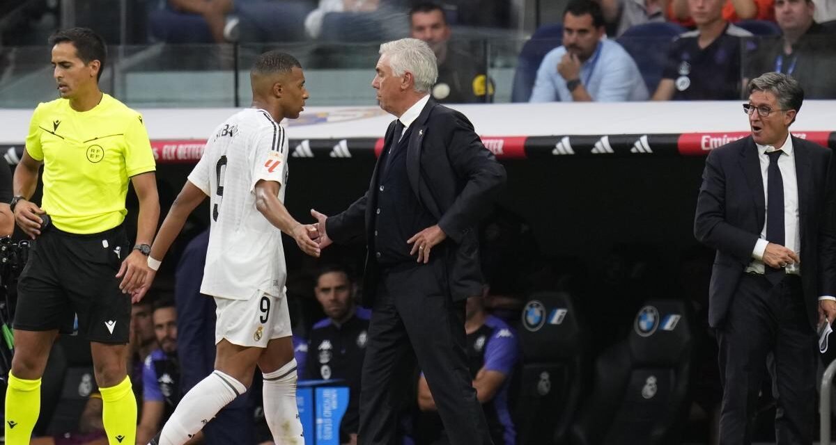 Ancelotti: “A Mbappé no le penaliza jugar de nueve, al final marcará”