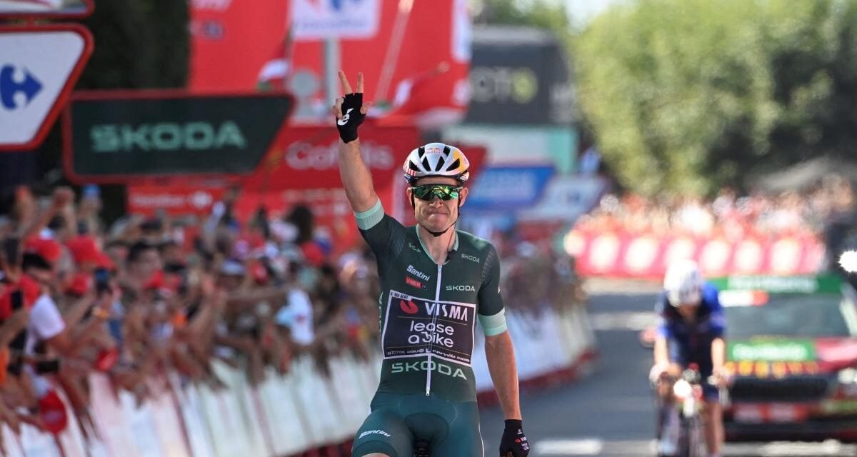 Van Aert ilumina como un faro