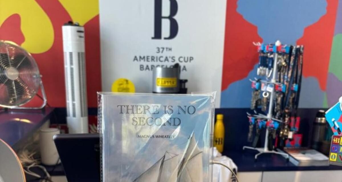 El merchandising de las tiendas oficiales de la 37ª Copa del América encandila a los fans