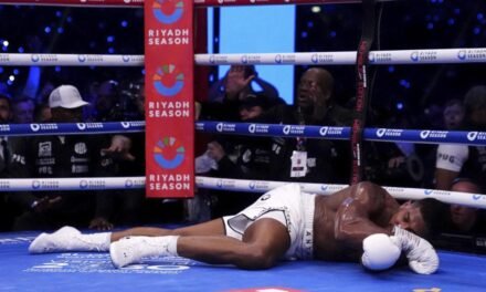 Dubois tumba a Joshua para retener el título de los pesos pesados