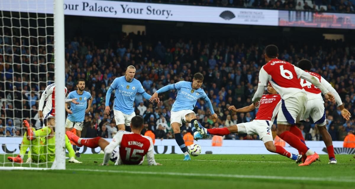 El Manchester City rescata un punto en el 97