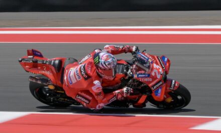 Bastianini arranca dominando en Indonesia y cuatro centésimas separan a Martín y Bagnaia