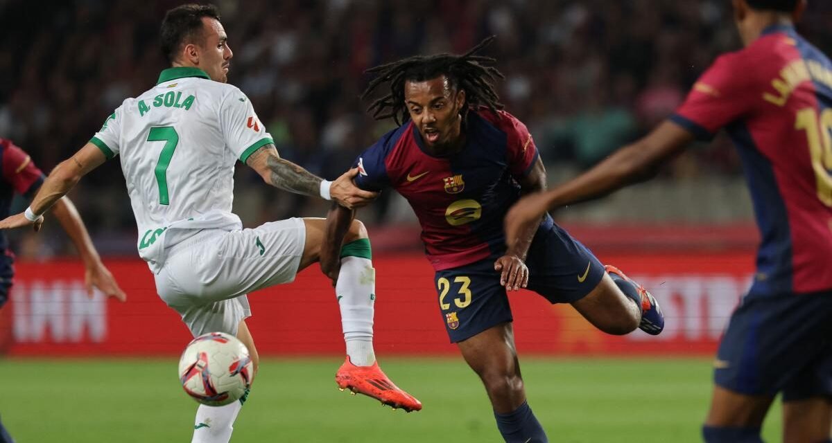 Koundé descansa en Vitoria