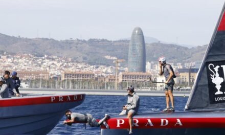 Cómo el Luna Rossa Prada Pirelli consigue reparar una ruptura con cinta adhesiva