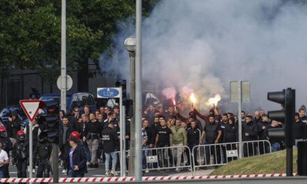 Puesto en libertad uno de los cinco hinchas del Anderlecht detenidos en el Reale Arena