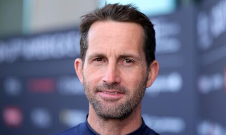 Ben Ainslie, del INEOS Britania, señala que; “Así es el juego, lo volveremos a intentar mañana”