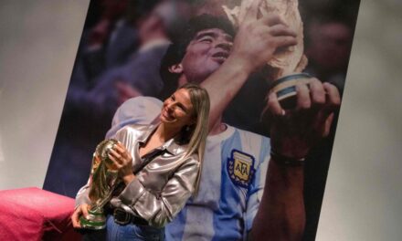 ‘Diego vive’, una exposición en Barcelona para ser y sentirse Maradona