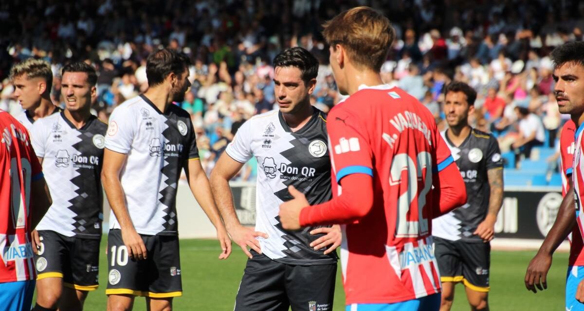 Expulsan del campo a un aficionado del Unionistas por agredir a un jugador del Lugo