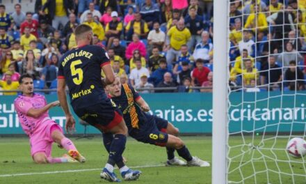 Dolorosa y polémica derrota del Girona ante Las Palmas