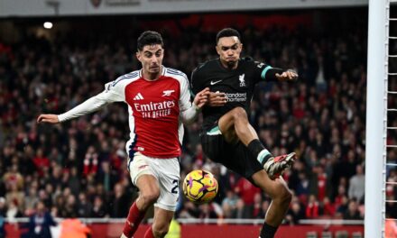 El Arsenal frena al Liverpool, que pierde el liderato de la Premier