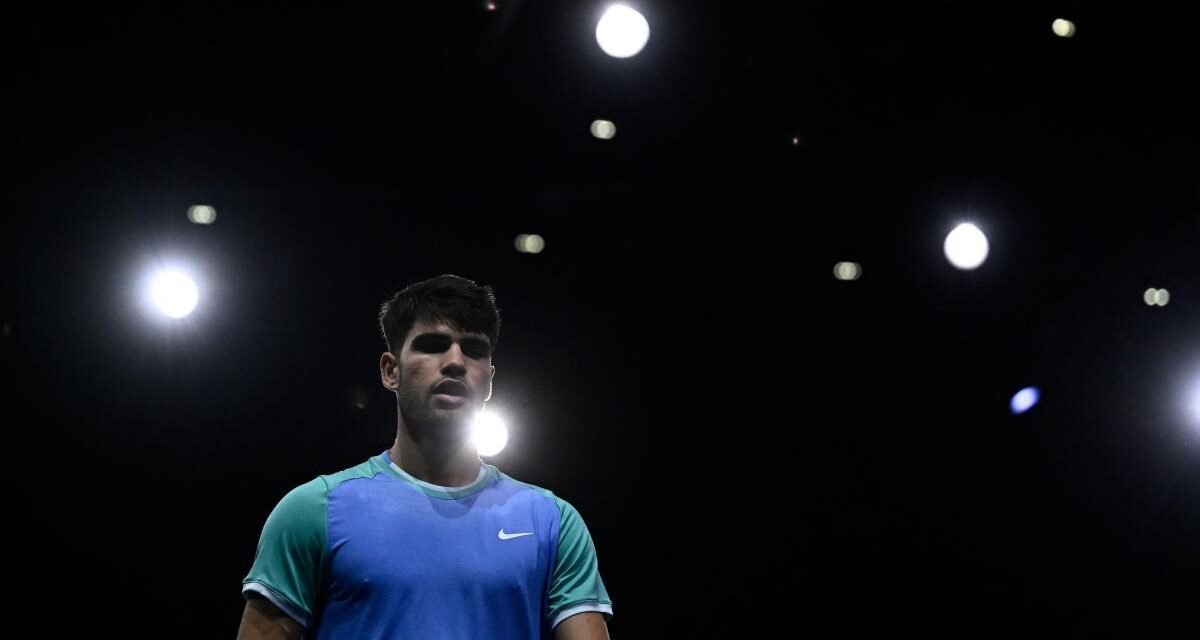 Alcaraz no puede con el empuje de Humbert en París