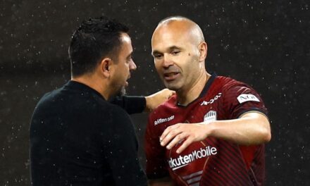 Iniesta se suma a Xavi en el Barça Legends para jugar ante el Real Madrid