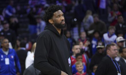 La NBA investiga una presunta agresión de Joel Embiid a un periodista en el vestuario de los Sixers