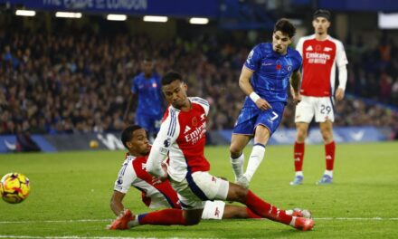 Chelsea y Arsenal firman tablas y se descuelgan a 9 puntos del Liverpool