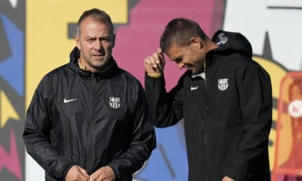 Hansi Flick ya ve a Gavi para ser titular