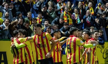 El Sant Andreu se queda sin hazaña por un pésimo arbitraje y el Nàstic cae con el Huesca