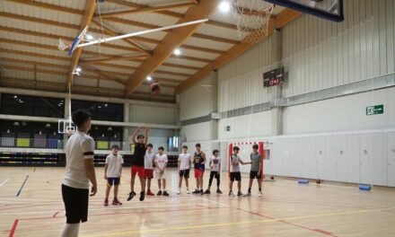 Un pabellón a medias cuatro años después de inaugurarse en Torroella de Montgrí
