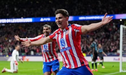Julián Álvarez obra el milagro en una noche épica