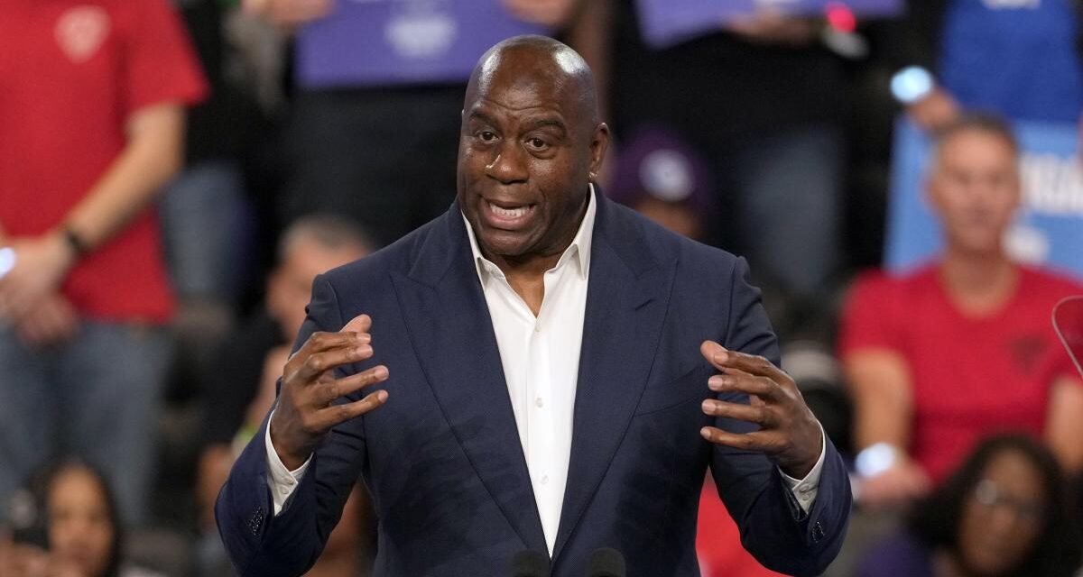 ‘Magic’ Johnson bendice a Doncic: “Es un gran movimiento a largo plazo para los Lakers”