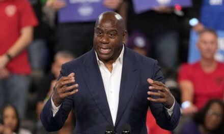 ‘Magic’ Johnson bendice a Doncic: “Es un gran movimiento a largo plazo para los Lakers”