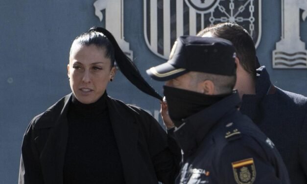 El sindicato de las futbolistas tacha de “positiva” pero “insuficiente” la multa a Rubiales