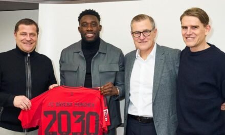 Alphonso Davies renueva con el Bayern y rechaza unirse al Madrid
