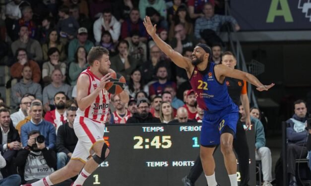 Evan Fournier frustra a un gran Barça en el último segundo