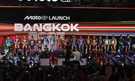 Espectacular presentación conjunta de todos los equipos de MotoGP en Bangkok