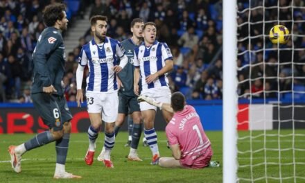 El Espanyol se cae de su nube en Anoeta