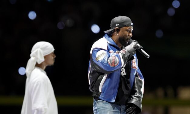 Kendrick Lamar imparte un curso de hip hop en la Super Bowl