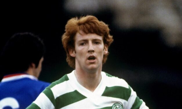 Tommy Burns, futbolista antes que santo