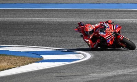 Marc Márquez ya manda en la pretemporada de MotoGP con medio segundo de ventaja