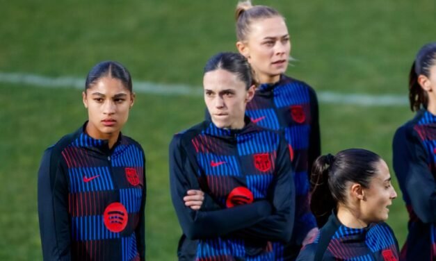 El Barcelona se mete en semifinales con Mapi León suplente