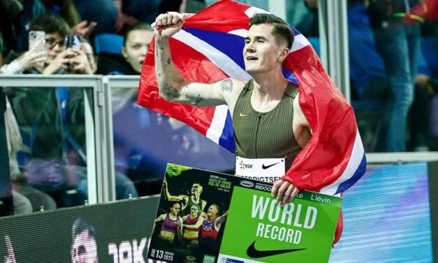 Ingebrigtsen bate en la misma carrera los récords mundiales de 1.500 y la milla