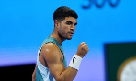 Alcaraz, adelante en Doha; Badosa, adiós en Dubái