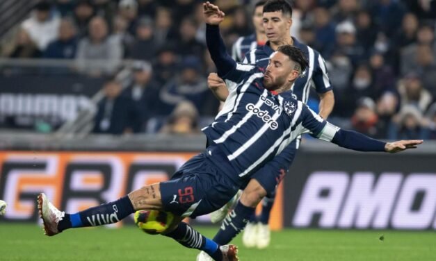 Feliz debut de Sergio Ramos con los Rayados de Monterrey