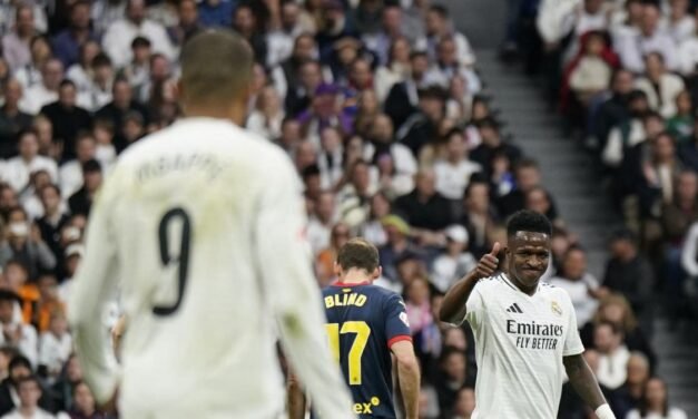 El Bernabéu da la espalda a la consigna del Real Madrid de cantar ‘corrupción en la Federación’