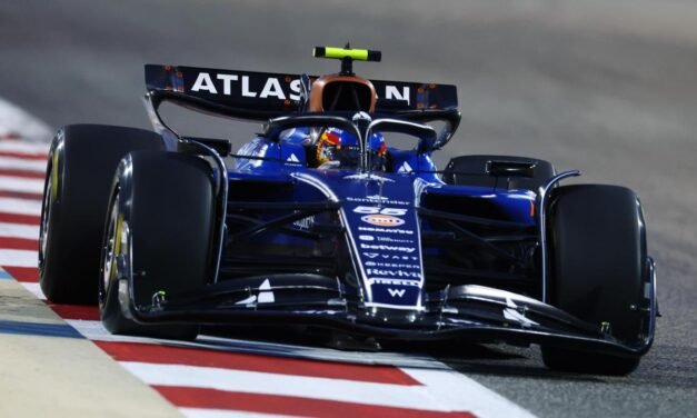 Carlos Sainz sorprende con el Williams al ser el más rápido en el segundo test