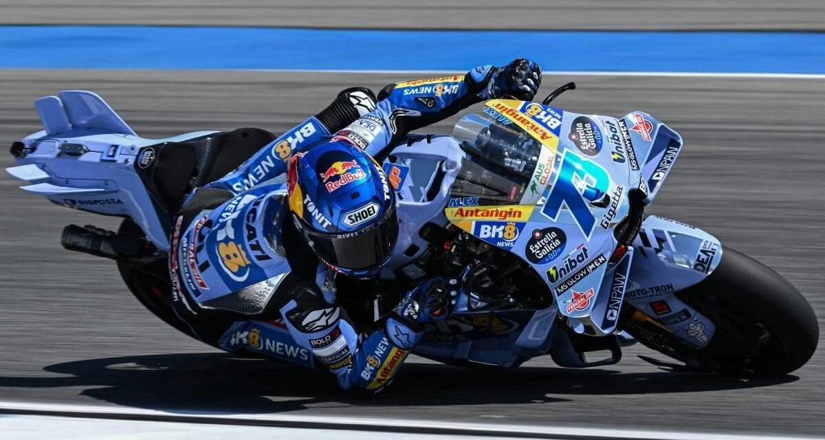 Los Márquez empiezan a volar con la Ducati