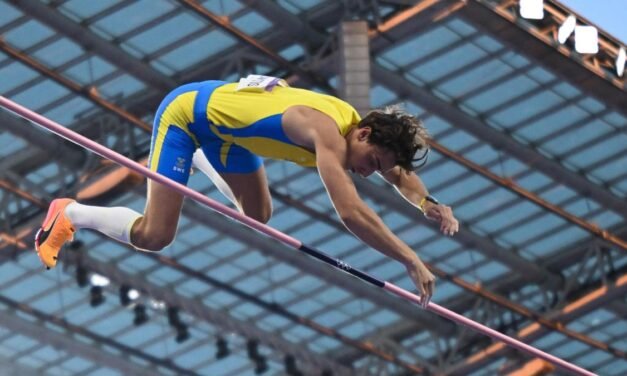 Duplantis, Ingebritgsen y Peleteiro dan lustre al Mundial bajo techo de Nanjing