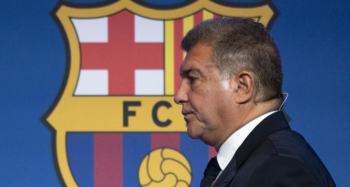 Laporta explica la decisión del Barça tras conocer la muerte del doctor Carles Miñarro