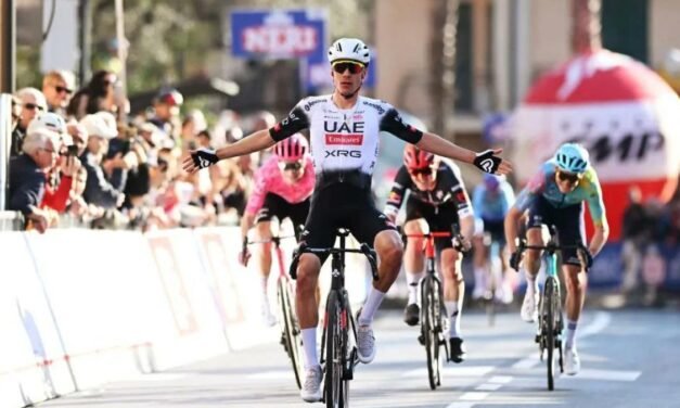 Juan Ayuso ya sabe lo que es ganar en Italia
